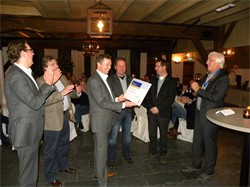Hartedroom neemt cheque in ontvangst