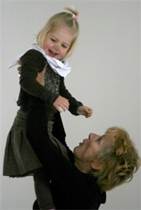 Jan en Marlene van der Loos met kleindochter Femke