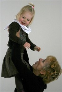 Jan en Marlene van der Loos met kleindochter Femke